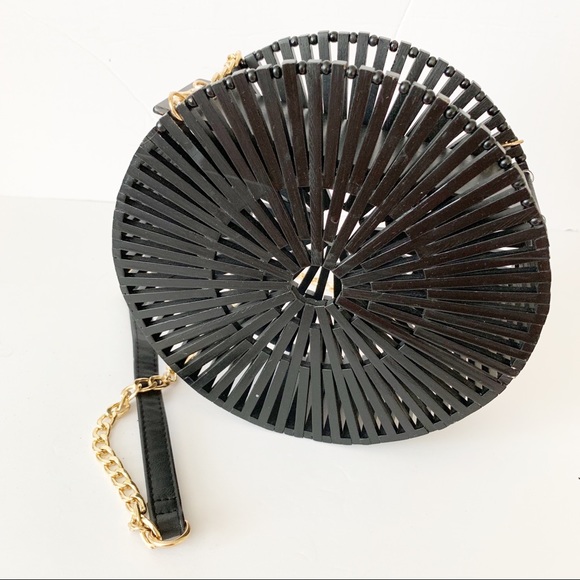 Vintage Handbags - Vintage Round Basket/Canteen Bag w/ Chain Strap